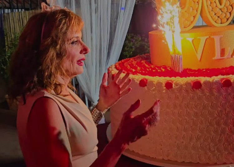 La mega festa a Roma per i 60 anni di Vladimir Luxuria La mega festa a Roma per i 60 anni di Vladimir Luxuria