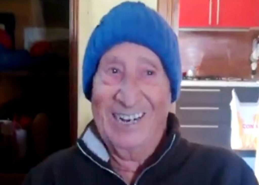 ''Alvaro Vitali è morto sui gradini di casa, non è riuscito nemmeno ad entrare'': le ultime ore dell'attore, il racconto dell'amico ''Alvaro Vitali è morto sui gradini di casa, non è riuscito nemmeno ad entrare'': le ultime ore dell'attore, il racconto dell'amico