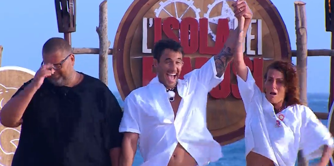 "Mi sentivo non adatta, fuori posto": Cristina Plevani vince l'Isola dei Famosi 25 anni dopo aver trionfato al primo Grande Fratello - Gossip.it | News sul Gossip e VIP