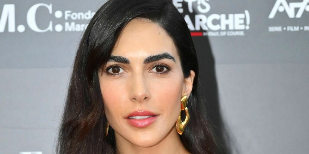 ''Sta soffrendo tantissimo'': Rocío travolta dal clamore sul presunto tradimento di Raoul Bova e da chi invoca il 'karma'. Parla la famosa amica giornalista