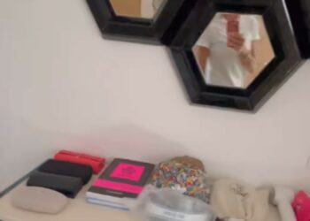 Martina Colombari confessa di essere maniaca dell'ordine