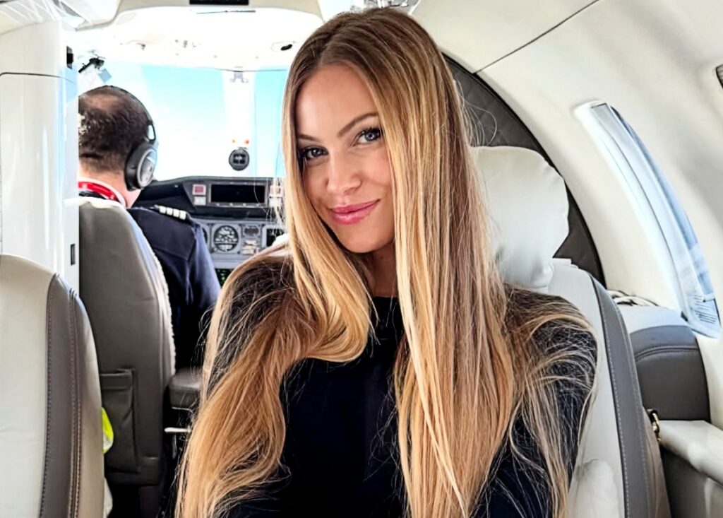 Taylor Mega denunciata per estorsione dall'ex riguardo orecchini da 53mila euro, lei si difende: ''Ha chiesto indietro un regalo che mi aveva fatto'' Taylor Mega denunciata per estorsione dall'ex riguardo orecchini da 53mila euro, lei si difende: ''Ha chiesto indietro un regalo che mi aveva fatto''