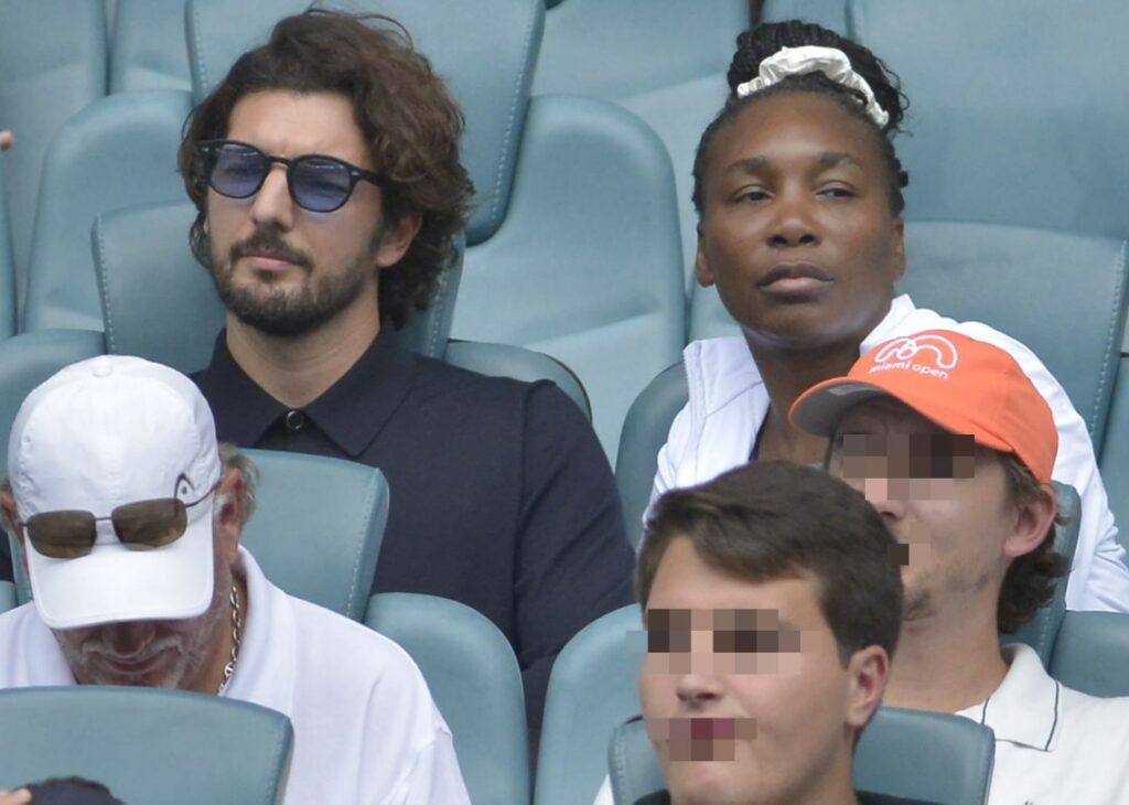 Venus Williams conferma che sposerà il modello italiano Andrea Preti, ex Isola dei Famosi ed ex fidanzato di Claudia Gerini: le sue parole Venus Williams conferma che sposerà il modello italiano Andrea Preti, ex Isola dei Famosi ed ex fidanzato di Claudia Gerini: le sue parole