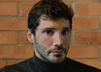 Stefano De Martino è 'triste' per la diffusione dei suoi video intimi: come sta, parla il suo avvocato