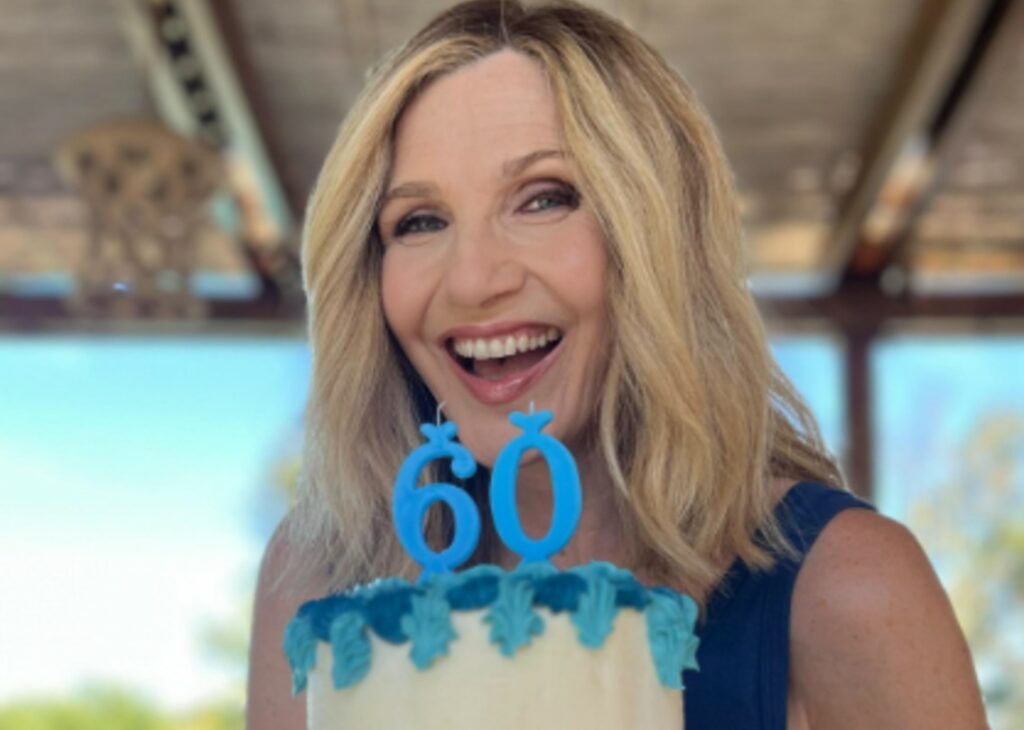 ''Mia nonna Maddalena aveva gambe bellissime e una pelle soda'': Lorella Cuccarini compie 60 anni e parla dei suoi ''geni benedetti'' ''Mia nonna Maddalena aveva gambe bellissime e una pelle soda'': Lorella Cuccarini compie 60 anni e parla dei suoi ''geni benedetti''