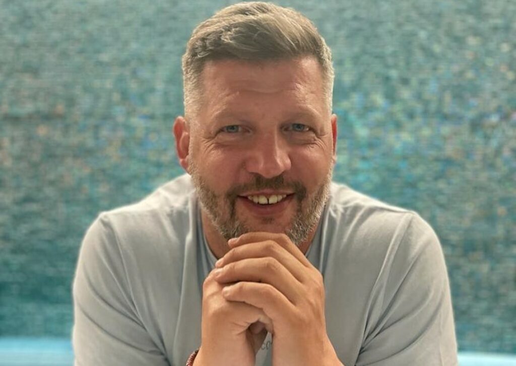 ''Al momento Matteo non cammina più'': la moglie di Matteo Materazzi, fratello dell'ex calciatore azzurro Marco, racconta la difficile situazione del marito ''Al momento Matteo non cammina più'': la moglie di Matteo Materazzi, fratello dell'ex calciatore azzurro Marco, racconta la difficile situazione del marito