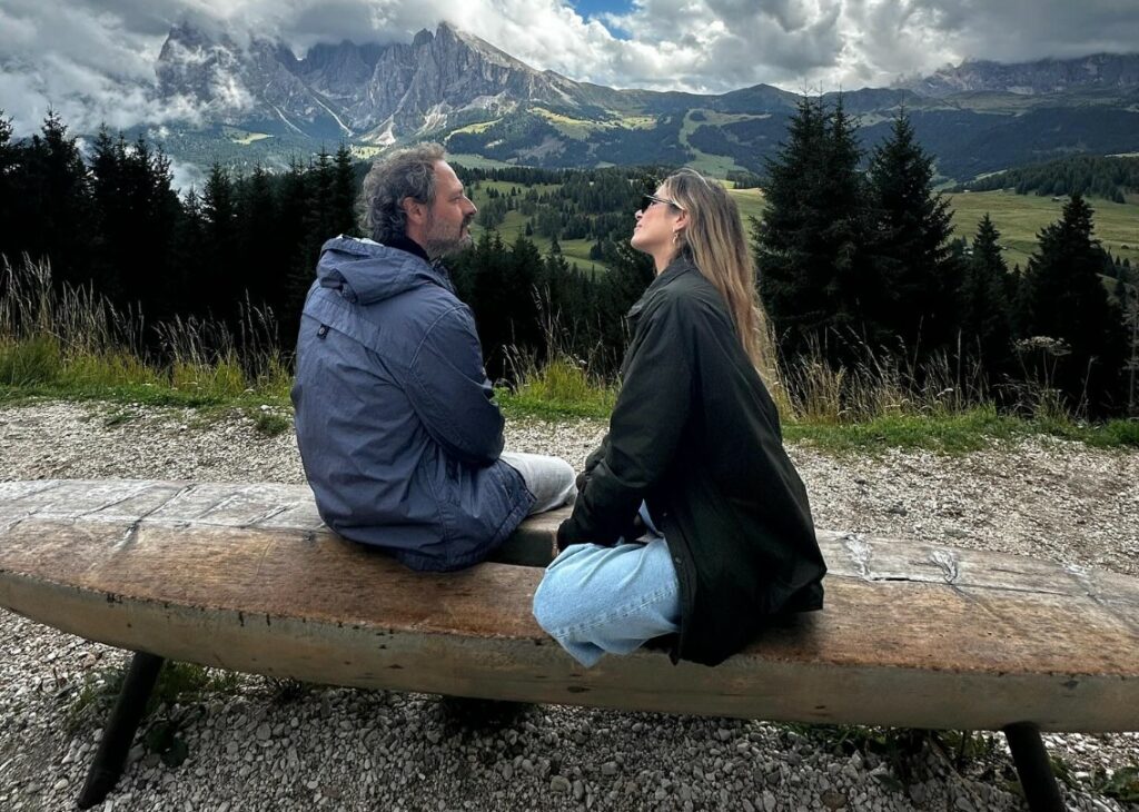 Eleonora Pedron e Fabio Troiano chiudono le vacanze estive sulle Dolomiti: la coppia in montagna prima del rientro Eleonora Pedron e Fabio Troiano chiudono le vacanze estive sulle Dolomiti: la coppia in montagna prima del rientro