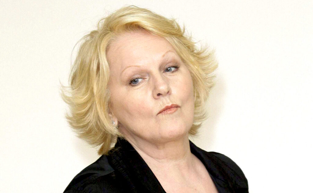 ''Non ritengo giusto la segretaria abbia stessa eredità dei figli'': Katia Ricciarelli parla del testamento dell'ex marito Baudo, fa rivelazione su suo assegno mantenimento ''Non ritengo giusto la segretaria abbia stessa eredità dei figli'': Katia Ricciarelli parla del testamento dell'ex marito Baudo, fa rivelazione su suo assegno mantenimento