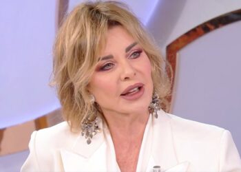 ''Ritocchini? Non mi stravolgo'': Alba Parietti parla dei suoi interventi estetici in tv