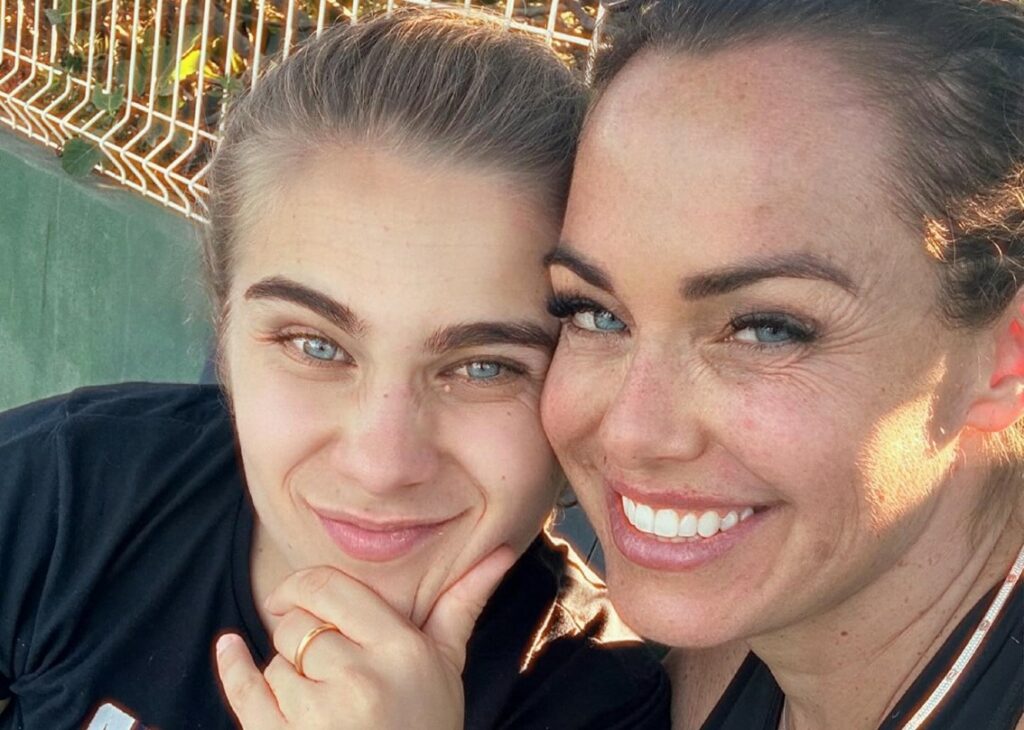 ''E’ stato l’inferno'': Sonia Bruganelli svela la sua ferita più grande, quella che non dimenticherà mai ''E’ stato l’inferno'': Sonia Bruganelli svela la sua ferita più grande, quella che non dimenticherà mai