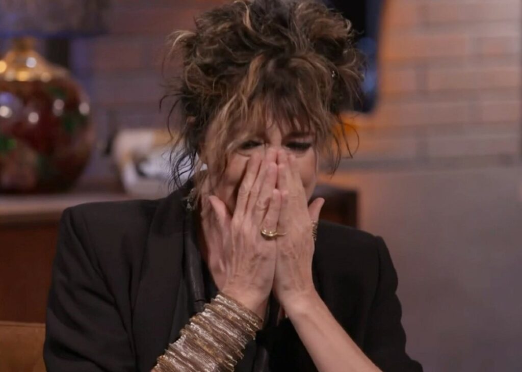 ''Fingevo che andasse tutto bene'': Veronica Pivetti spiega come affrontava la depressione