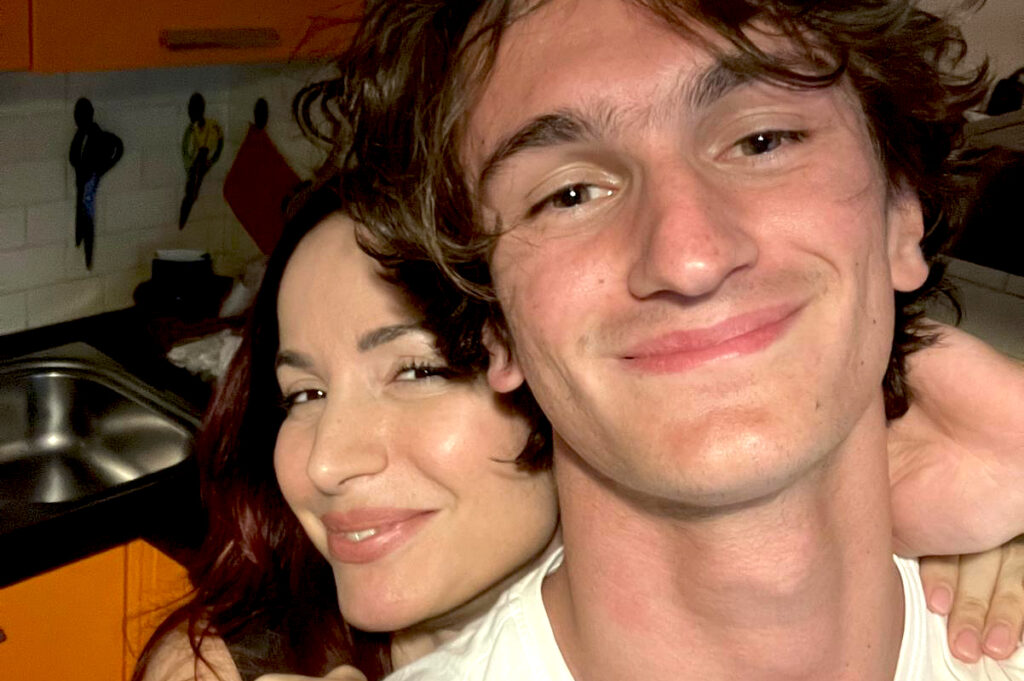 ''Evan Delogu doveva trasferirsi a Roma, Andrea si sarebbe occupata di lui'': Alberto Matano parla del piano del fratello della conduttrice ''che non potrà avvenire'' ''Evan Delogu doveva trasferirsi a Roma, Andrea si sarebbe occupata di lui'': Alberto Matano parla del piano del fratello della conduttrice ''che non potrà avvenire''