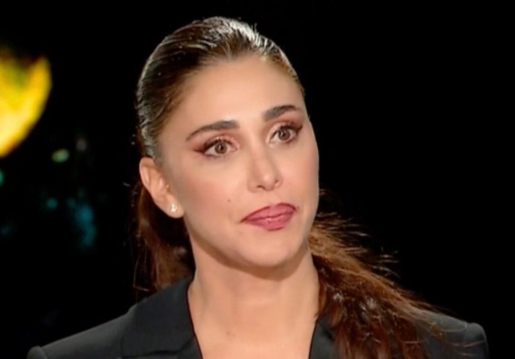 ''Esperienze con donne? Le ho avute'': Belen lo confessa in tv e rivela se le sono piaciute ''Esperienze con donne? Le ho avute'': Belen lo confessa in tv e rivela se le sono piaciute