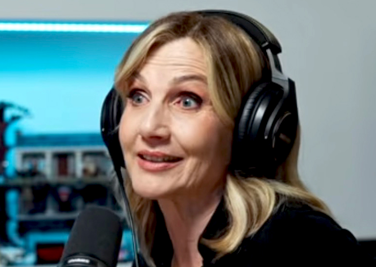 ''Ci sono caduti tutti'': Lorella Cuccarini spiega come ha nascosto la sua gravidanza gemellare facendo cambiare le coreografie del musical ''Ci sono caduti tutti'': Lorella Cuccarini spiega come ha nascosto la sua gravidanza gemellare facendo cambiare le coreografie del musical