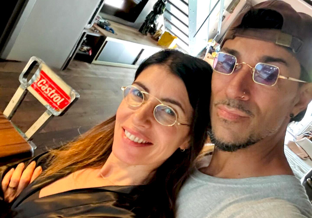 Giorgia ammette i litigi furiosi col compagno Emanuel Lo: ''Dopo 20 anni è normale''. E racconta la 'sbroccata' della scorsa estate in Puglia Giorgia ammette i litigi furiosi col compagno Emanuel Lo: ''Dopo 20 anni è normale''. E racconta la 'sbroccata' della scorsa estate in Puglia