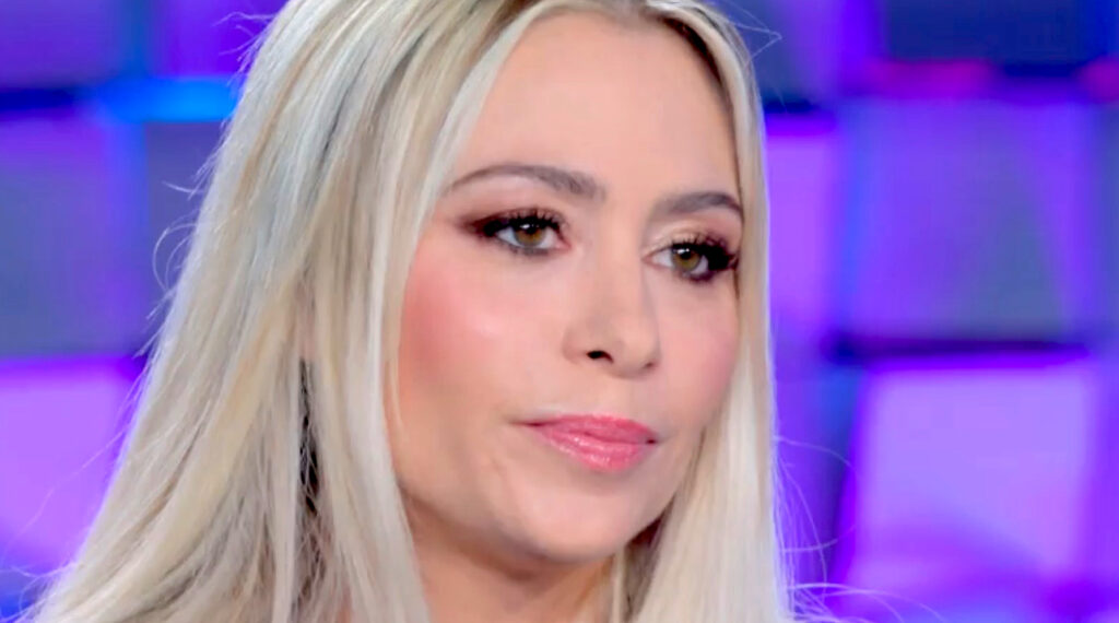 ''Ci credevo tantissimo, io sono seria e fedele'': Martina Stella sulla separazione, ammette che il suo matrimonio era ''un po’ affollato''