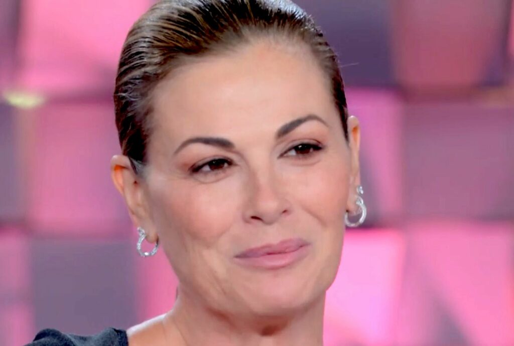 ''Gigi D'Alessio ci ha dato un consiglio che non abbiamo ascoltato'': Vanessa Incontrada parla delle nozze con Rossano Laurini