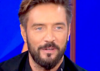 Alex Belli sul figlio che aspetta da Delia Duran: ha una preferenza netta sul genere e rivela i possibili nomi già scelti