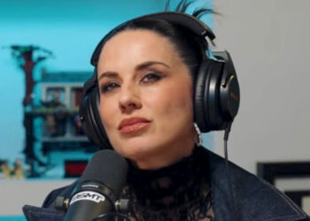 ''Avrei dovuto smettere di fare questo mestiere'': Paola Iezzi sul motivo per cui non ha figli e sulle parole dell’ex che la fecero sentire ‘in prigione’