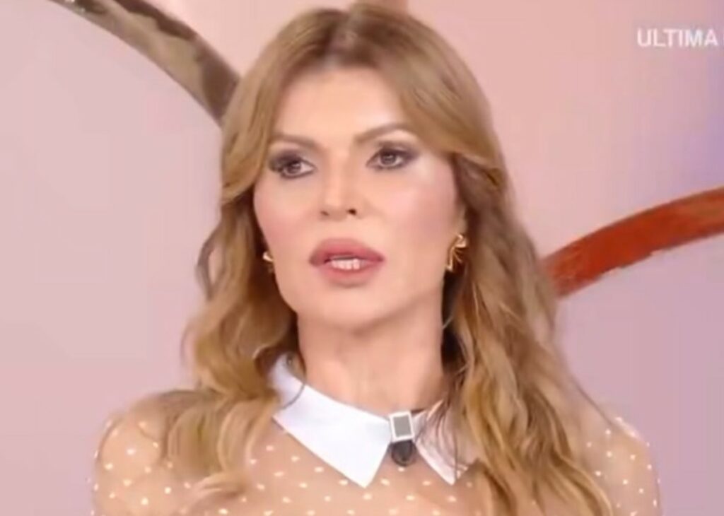 ''Mi ha tradita mentre ero incinta'': Rita Rusic in tv ripercorre il lungo rapporto con Vittorio Cecchi Gori ''Mi ha tradita mentre ero incinta'': Rita Rusic in tv ripercorre il lungo rapporto con Vittorio Cecchi Gori