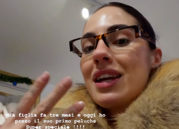 Giulia De Lellis celebra i tre mesi della piccola Priscilla con un regalo speciale