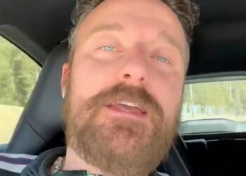 ''Per questo motivo ho deciso…'': Francesco Facchinetti parla di Brooklyn Beckham e svela la sua scelta riguardo i figli