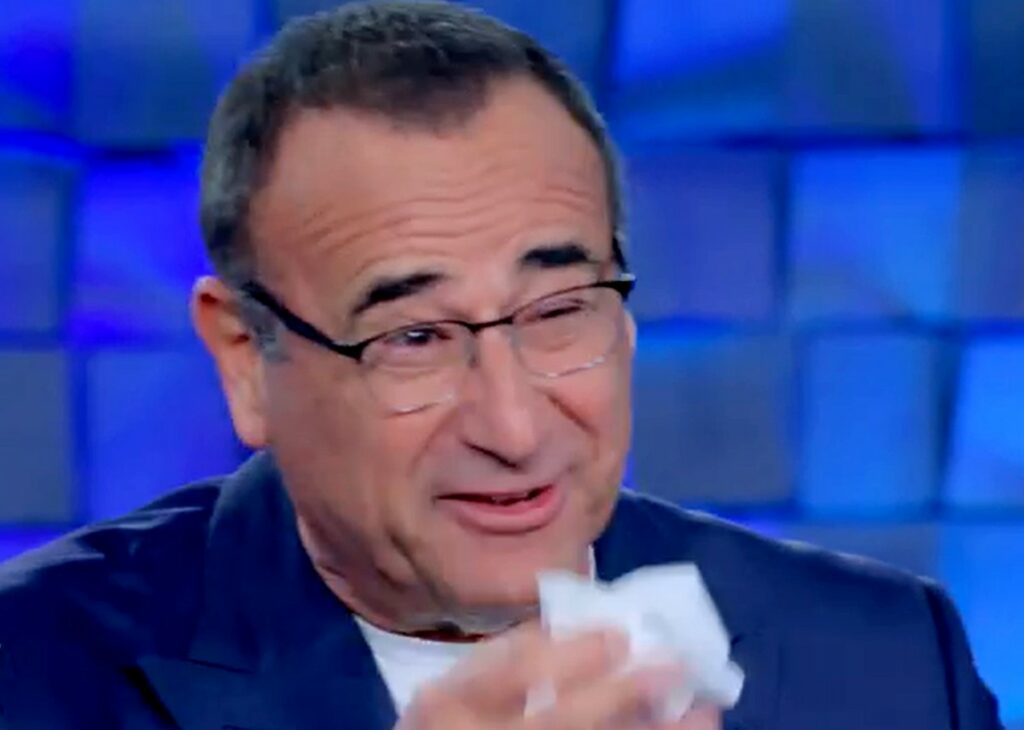 Carlo Conti in lacrime mentre parla della mamma che lo ha cresciuto da sola: ''Molto del merito di quello che sono va a lei Carlo Conti in lacrime mentre parla della mamma che lo ha cresciuto da sola: ''Molto del merito di quello che sono va a lei