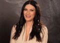 Laura Pausini arriva a Sanremo: al Tg1 confessa quale famoso divo di Hollywood ha scartato per un suo videoclip, ecco chi Laura Pausini arriva a Sanremo: al Tg1 confessa quale famoso divo di Hollywood ha scartato per un suo videoclip, ecco chi