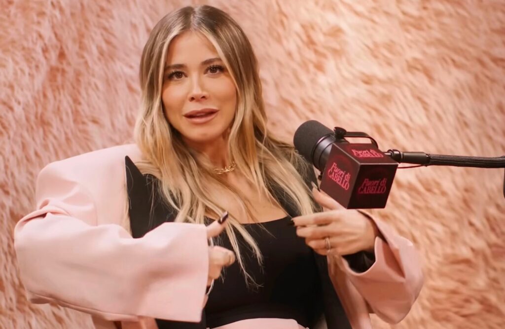 ''Non c’è bisogno di essere sempre vestita troppo stretta, troppo scollata'': Diletta Leotta ospite della Cabello con look 'oversize'