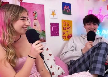 Eleonora Caressa, figlia di Benedetta Parodi e Fabio Caressa, presenta il fidanzato nel podcast: il racconto del primo incontro a sorpresa coi famosi genitori