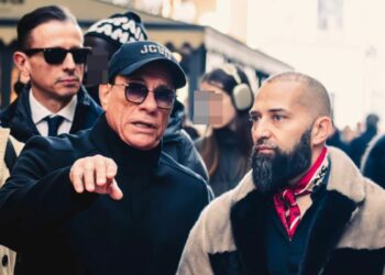 Jean-Claude Van Damme a Milano: la leggenda action conquista l’Italia tra fan e nuovi progetti