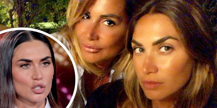 ''Abbiamo discusso e non ci siamo parlate per mesi'': Melissa Satta rivela cos’è successo con la migliore amica Simona Salvemini