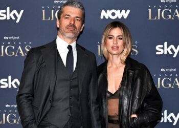 Luca Argentero e Cristina Marino sul red carpet a Milano per la serie tv in cui recitano insieme: guarda Luca Argentero e Cristina Marino sul red carpet a Milano per la serie tv in cui recitano insieme: guarda