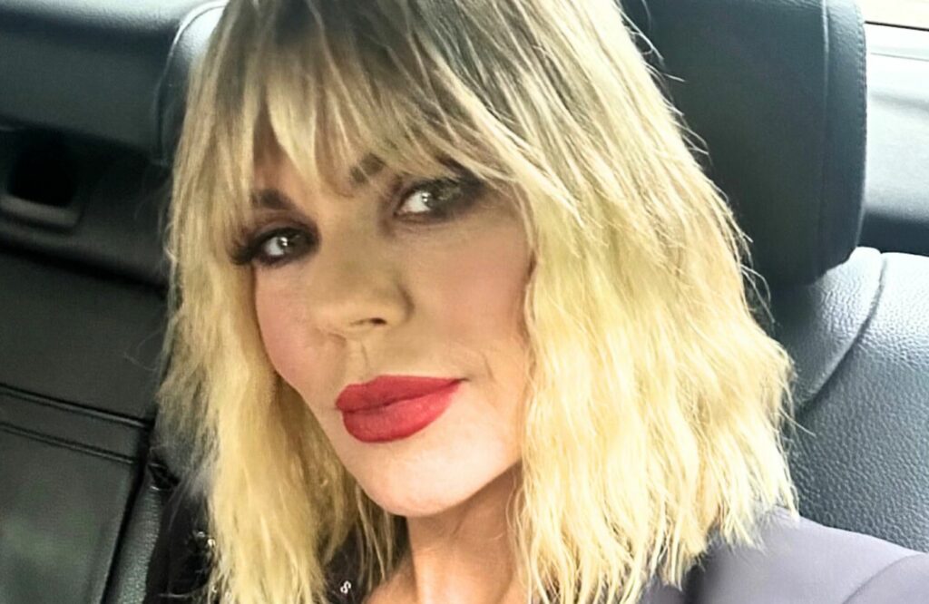 ''E’ stata tardi'': Matilde Brandi rivela a che età e con chi è stata la sua prima volta, poi i luoghi più strani in cui ha fatto l’amore ''E’ stata tardi'': Matilde Brandi rivela a che età e con chi è stata la sua prima volta, poi i luoghi più strani in cui ha fatto l’amore