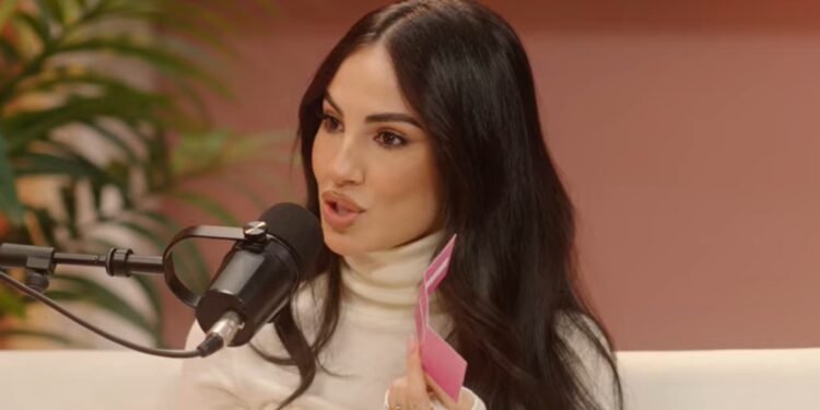 ''Ci ha provato a dirmi andiamo a Las Vegas'': Giulia De Lellis svela la proposta fatta dal compagno Tony Effe sulle nozze