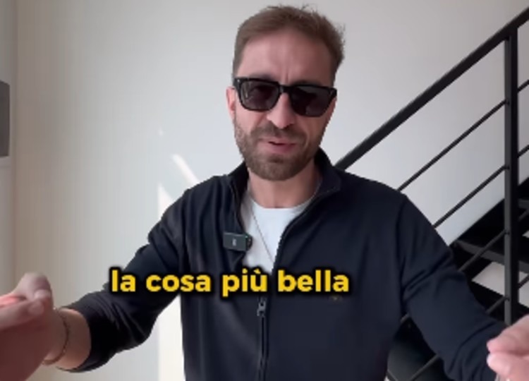 Stefano Corti mostra la sua nuova casa a Milano