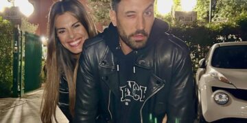 ''Tra poco andrò a fare il test'': Bianca Guaccero parla dei gossip di gravidanza e nozze col compagno Giovanni Pernice ''Tra poco andrò a fare il test'': Bianca Guaccero parla dei gossip di gravidanza e nozze col compagno Giovanni Pernice