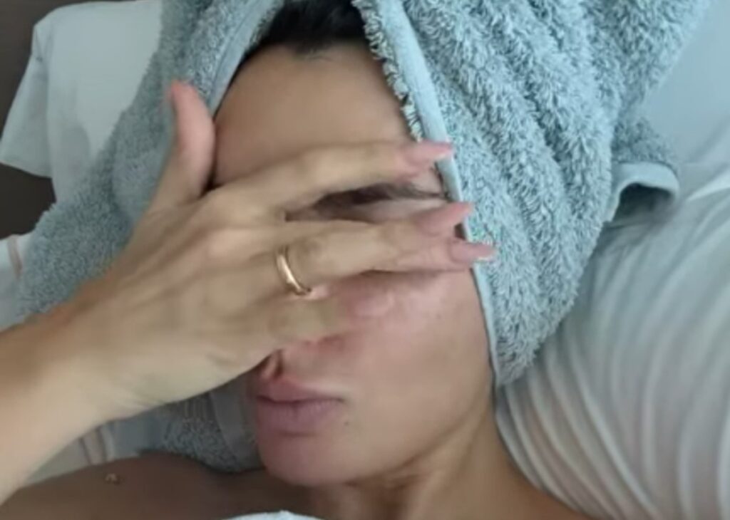 ''Sacrilegio!'': Elettra Lamborghini svela quella che giudica una vera e propria tragedia appena accaduta: ecco cos’è successo ''Sacrilegio!'': Elettra Lamborghini svela quella che giudica una vera e propria tragedia appena accaduta: ecco cos’è successo