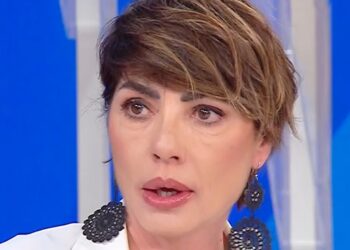 ''Sei un mostro!'': Ilaria Galassi in tv tuona contro gli insulti ricevuti per la blefaroplastica