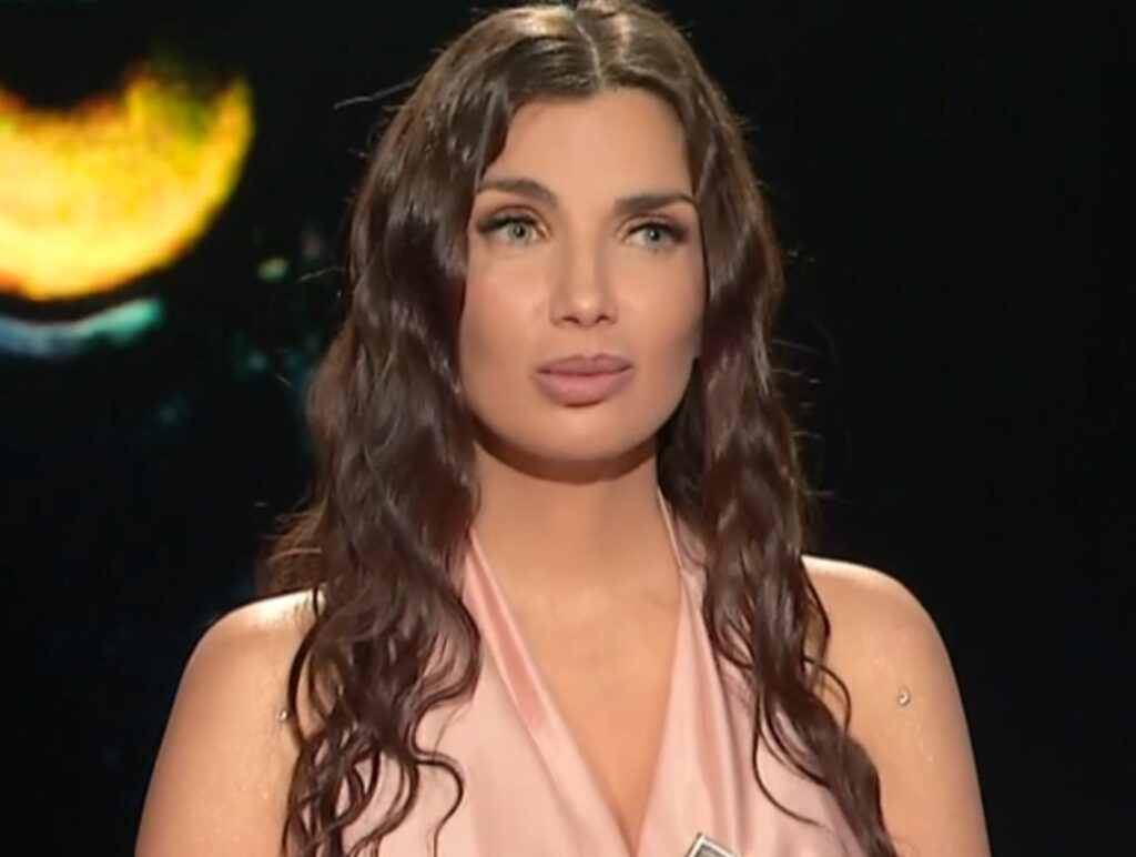 ''La mia passera mi fa penare'': Elettra Lamborghini a Belve svela il suo peggior difetto