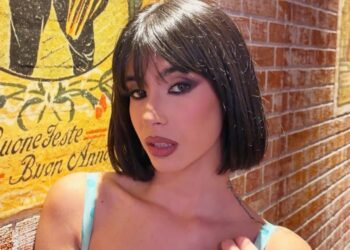 ''Gli sono debitrice'': Martina Miliddi, la ballerina di Affari Tuoi, svela il suo legame con Stefano De Martino ''Gli sono debitrice'': Martina Miliddi, la ballerina di Affari Tuoi, svela il suo legame con Stefano De Martino