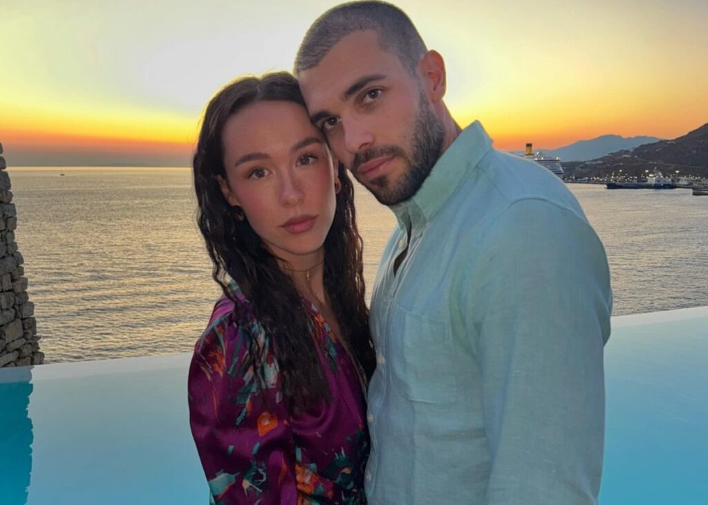 Aurora Ramazzotti sposa in Sicilia il 4 luglio: le nuove indiscrezioni sulle nozze da favola con Goffredo Cerza Aurora Ramazzotti sposa in Sicilia il 4 luglio: le nuove indiscrezioni sulle nozze da favola con Goffredo Cerza