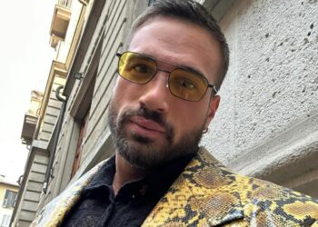 Un ex tronista di Uomini e Donne sul set de Il Diavolo Veste Prada 2: ecco chi ha recitato nel film Un ex tronista di Uomini e Donne sul set de Il Diavolo Veste Prada 2: ecco chi ha recitato nel film