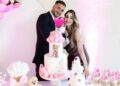 Anna Tatangelo e Giacomo Buttaroni hanno battezzato la figlia Beatrice: festa romantica tra rose, dolci e palloncini, foto Anna Tatangelo e Giacomo Buttaroni hanno battezzato la figlia Beatrice: festa romantica tra rose, dolci e palloncini, foto