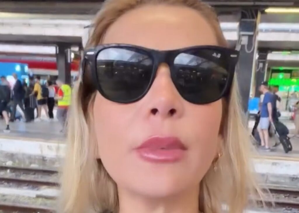 ''Ho chiesto un minimo di umanità'': Clizia Incorvaia affida ai social il suo duro sfogo, ecco cos’è successo