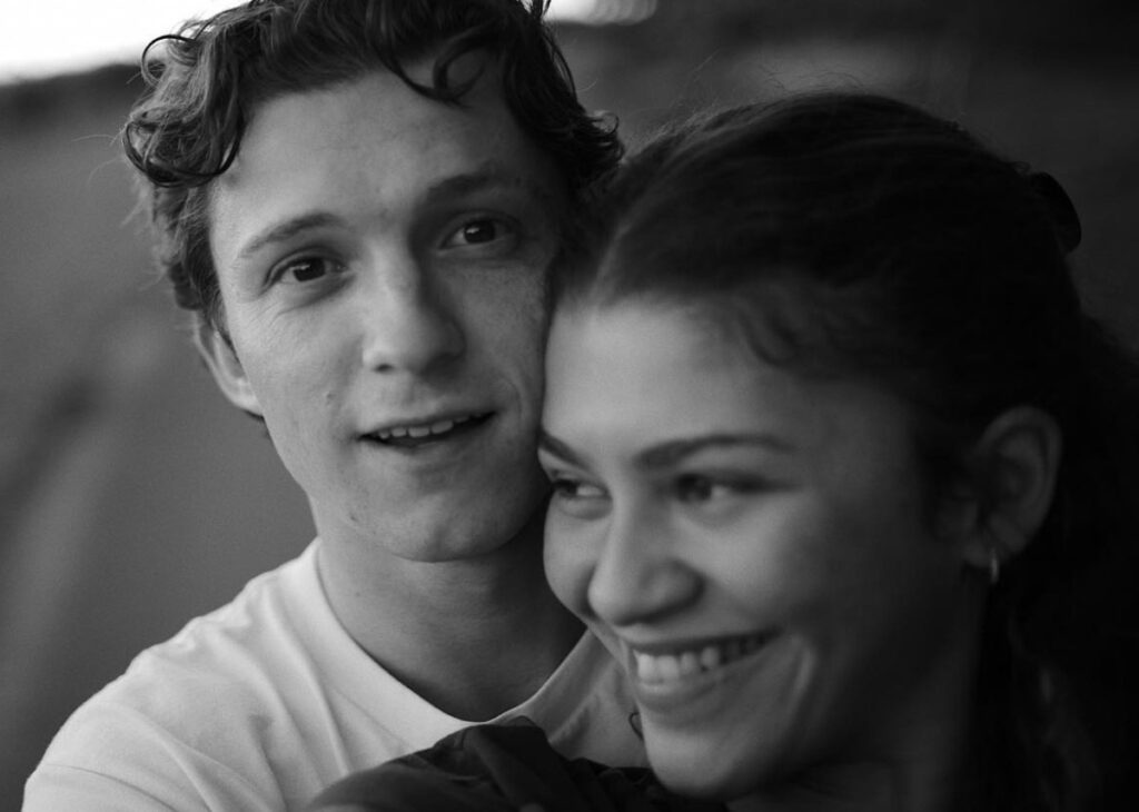 ''C’erano tutti'': Tom Holland conferma le nozze con Zendaya dopo mesi di indiscrezioni sui fiori d’arancio ''C’erano tutti'': Tom Holland conferma le nozze con Zendaya dopo mesi di indiscrezioni sui fiori d’arancio